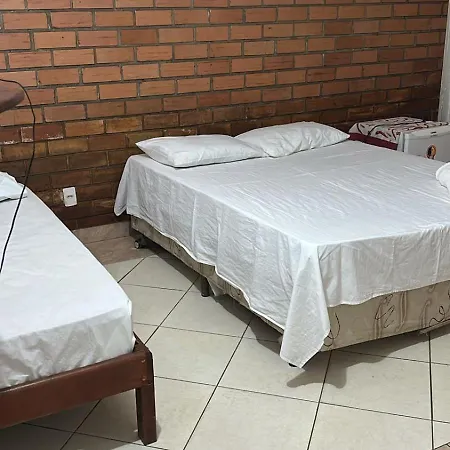 Casa Brasil pousada e lazer-3
